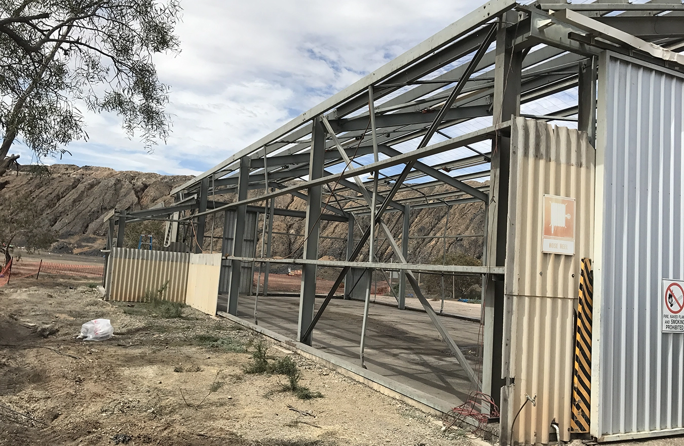 Leigh Creek Coal Mine – Asbestos Deep 6 Roofing and Wall Lining Removal – Leigh Creek SA